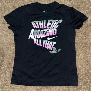 Nike graphic athletic short sleeve t-shirt
